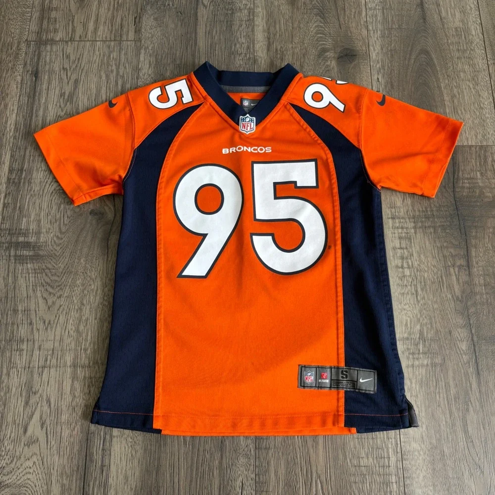 Nike Denver Broncos Jersey Kids Small Orange Derek Wolfe 95 NFL‎ On Field